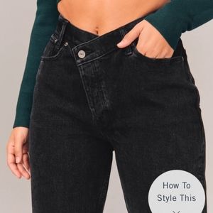 NWOT the Dad High Rise Curve Love